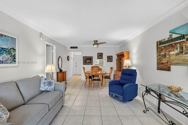 2900 NW 47th Terrace 405B, Lauderdale Lakes, FL 33313