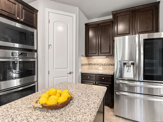 8622 GELVANI VINA, Boerne, TX 78015