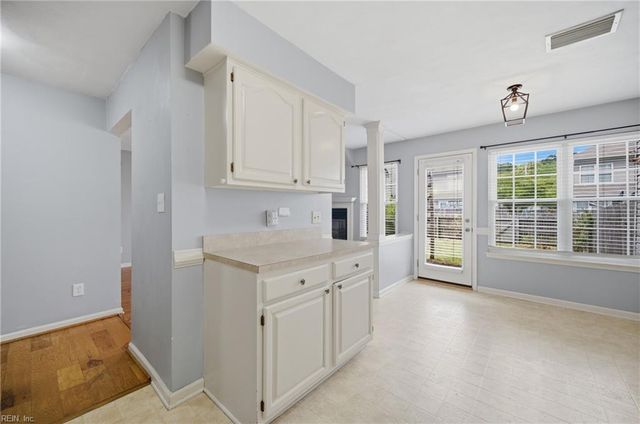 1915 Abbotsbury CT, Virginia Beach, VA 23453