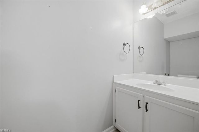 1915 Abbotsbury CT, Virginia Beach, VA 23453