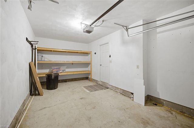 1915 Abbotsbury CT, Virginia Beach, VA 23453