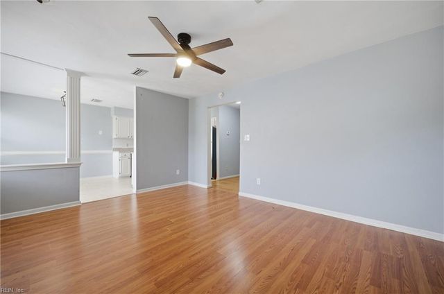 1915 Abbotsbury CT, Virginia Beach, VA 23453