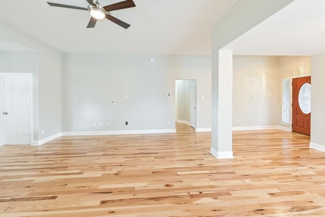 10364 Stone Gate Drive, Conroe, TX 77385