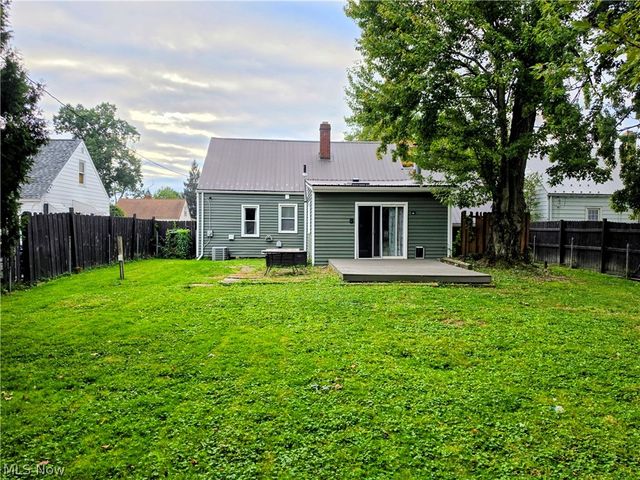 624 Bonnie Brae, Warren, OH 44483