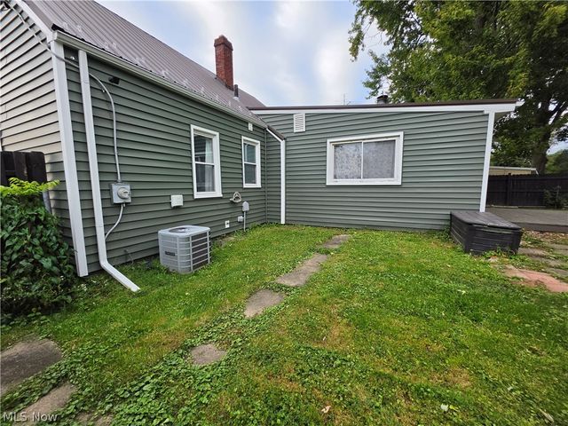 624 Bonnie Brae, Warren, OH 44483