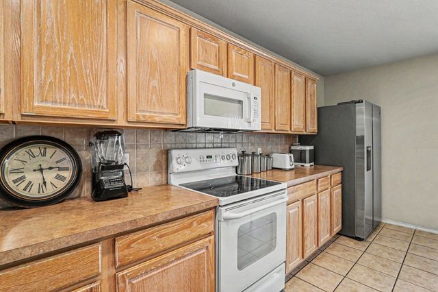 9232 Monument Court, Fort Worth, TX 76244