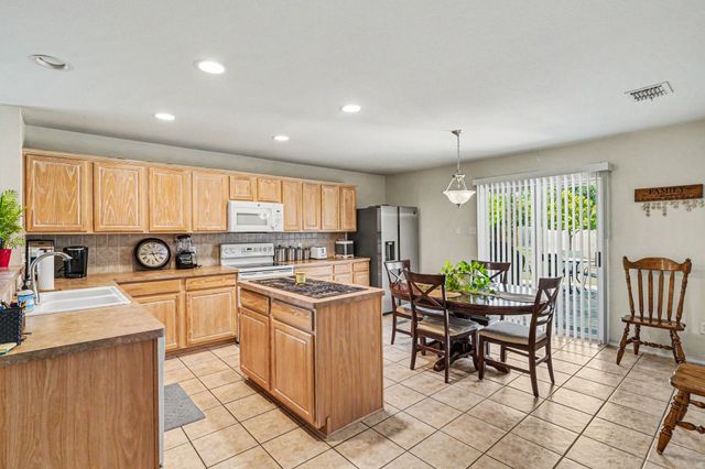 9232 Monument Court, Fort Worth, TX 76244