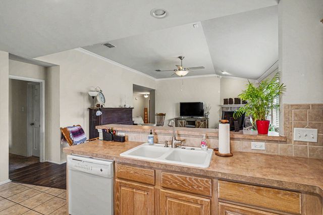 9232 Monument Court, Fort Worth, TX 76244