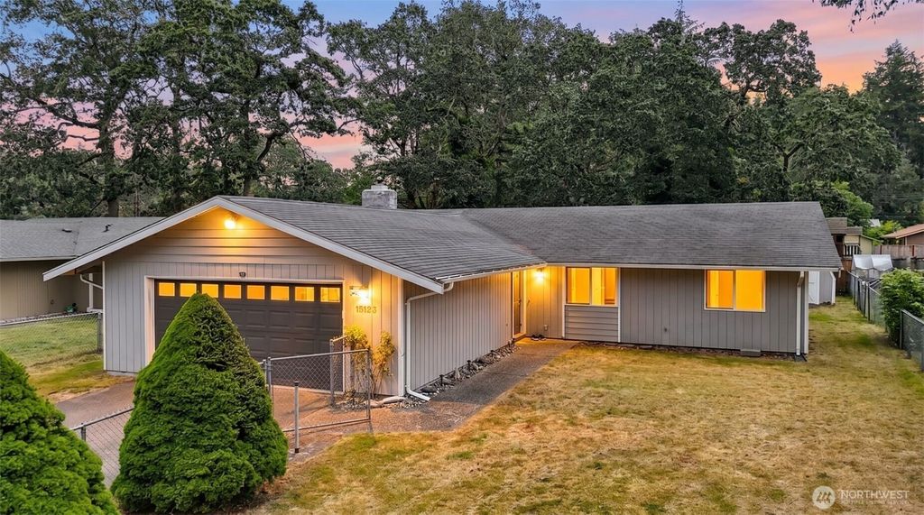 15123 15th Avenue S, Spanaway, WA 98387