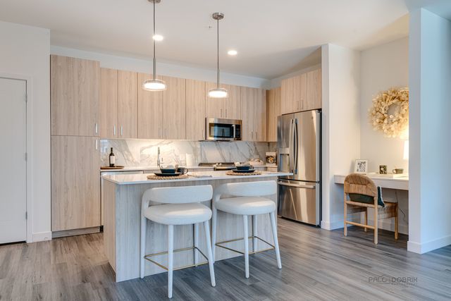 750 Hawthorn Row 1163, Vernon Hills, IL 60061