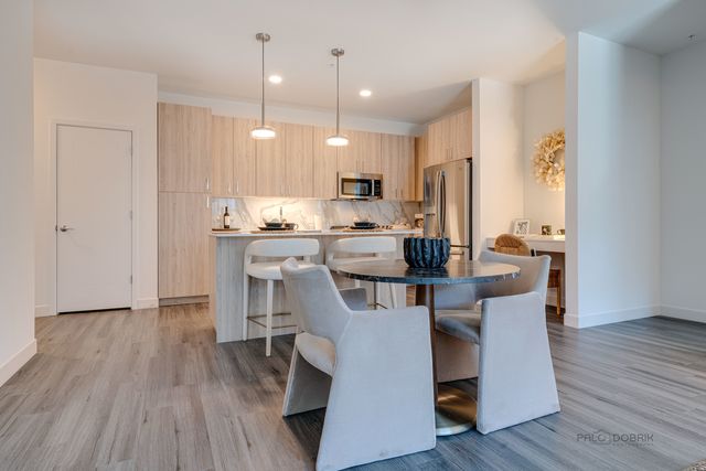 750 Hawthorn Row 1163, Vernon Hills, IL 60061