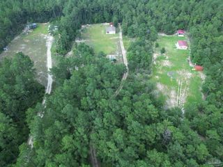 8176 Gin Rd, Pace, FL 32571