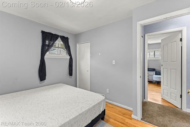 4940 Mayfair Street, Dearborn Heights, MI 48125