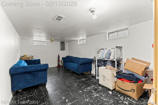 4940 Mayfair Street, Dearborn Heights, MI 48125