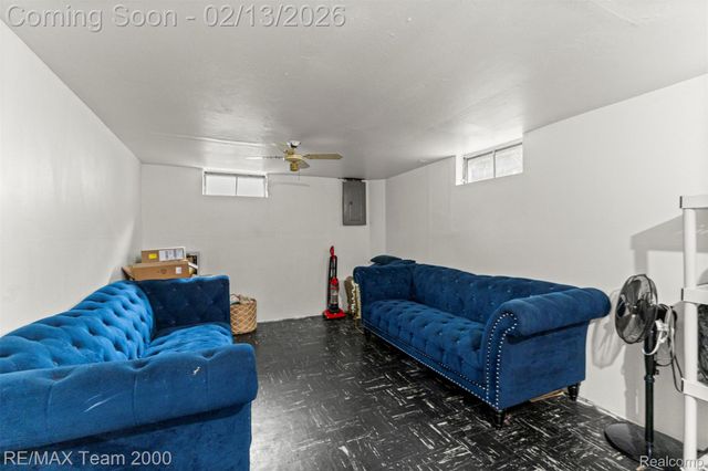 4940 Mayfair Street, Dearborn Heights, MI 48125