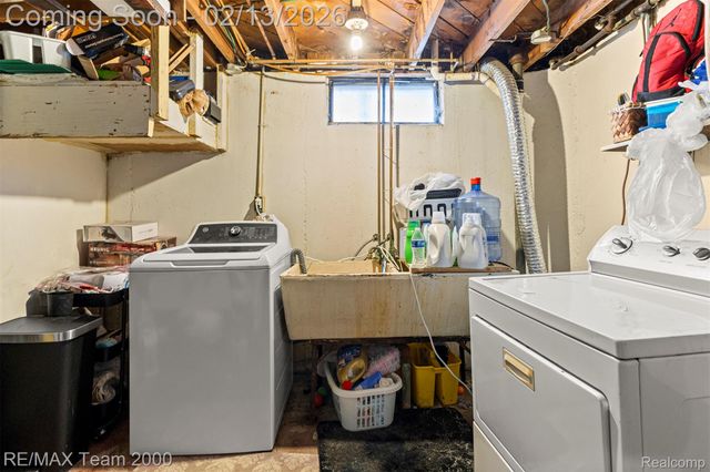 4940 Mayfair Street, Dearborn Heights, MI 48125