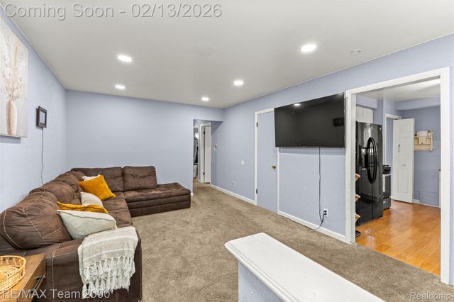 4940 Mayfair Street, Dearborn Heights, MI 48125