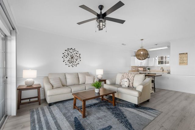 4691 Wild Iris Dr Apt 203, Myrtle Beach, SC 29577