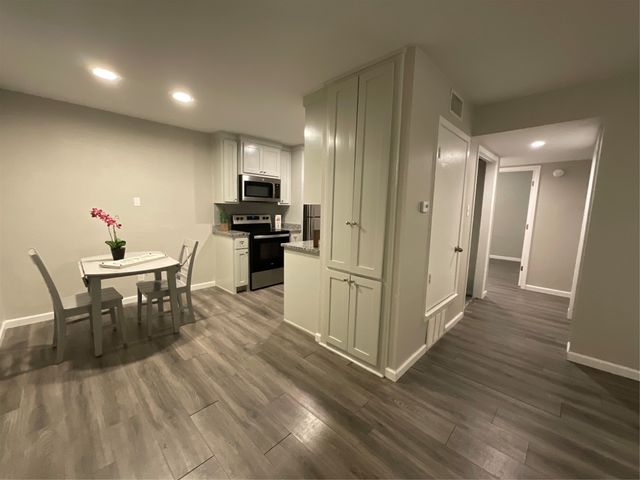 1214 Baylor Avenue 105, Waco, TX 76706