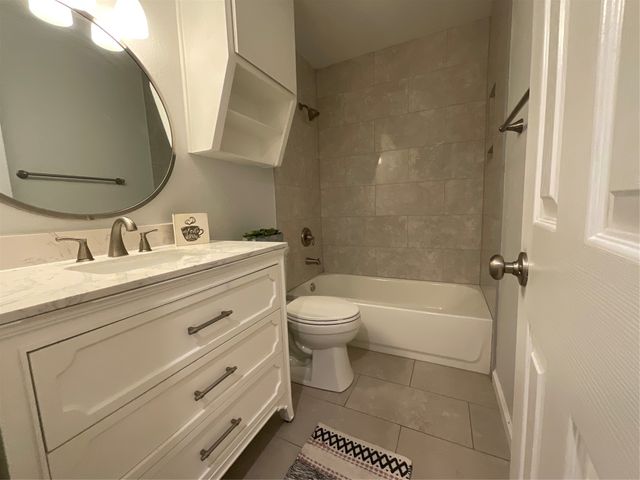 1214 Baylor Avenue 105, Waco, TX 76706