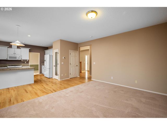 4632 Nw BUCKBOARD Dr, Portland, OR 97229