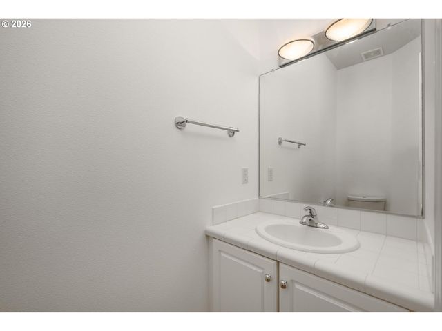 4632 Nw BUCKBOARD Dr, Portland, OR 97229