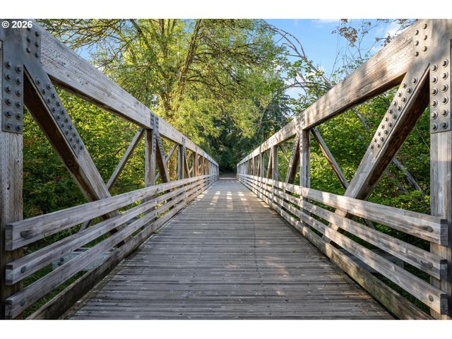 4632 Nw BUCKBOARD Dr, Portland, OR 97229