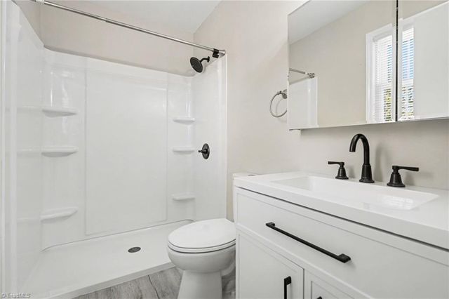 8140 Vance Road, Kernersville, NC 27284