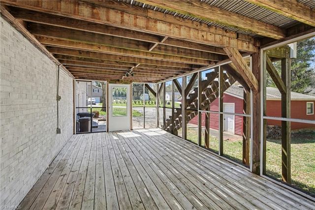 8140 Vance Road, Kernersville, NC 27284