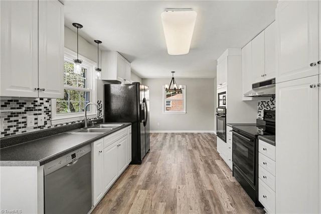 8140 Vance Road, Kernersville, NC 27284