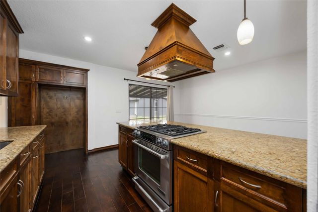 1721 Jones Street, Rosenberg, TX 77471