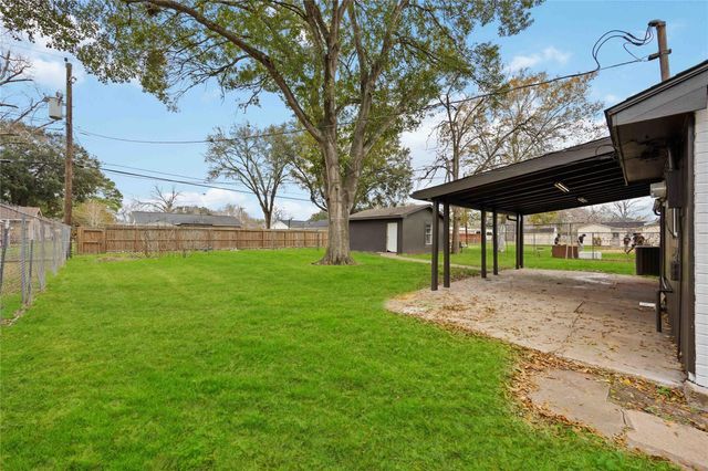 1721 Jones Street, Rosenberg, TX 77471