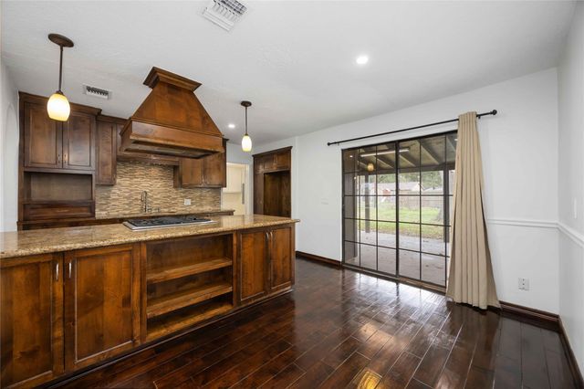 1721 Jones Street, Rosenberg, TX 77471