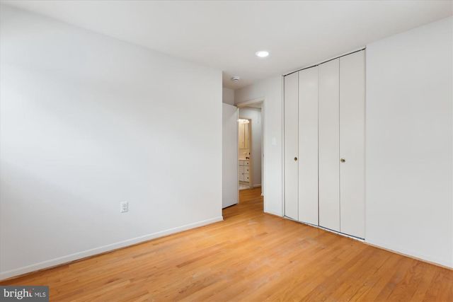 4904 CHANTICLEER AVE, Annandale, VA 22003