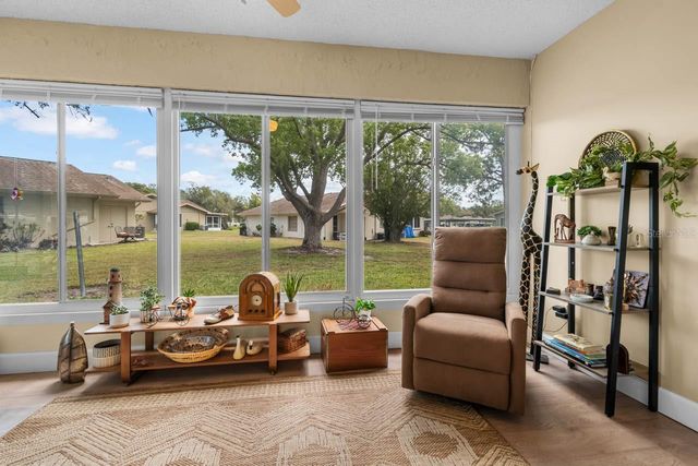 330 GLOUCESTER BOULEVARD, Sun City Center, FL 33573
