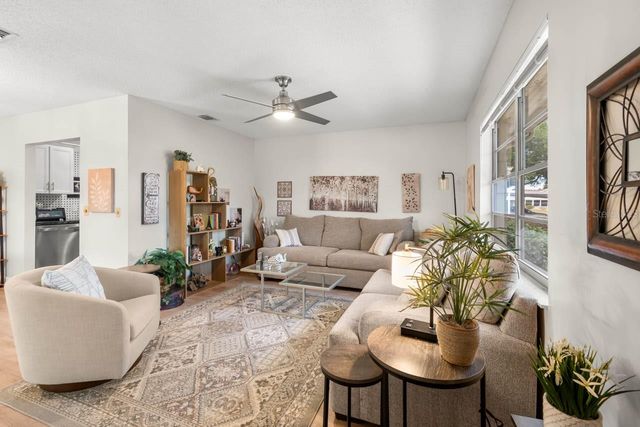 330 GLOUCESTER BOULEVARD, Sun City Center, FL 33573