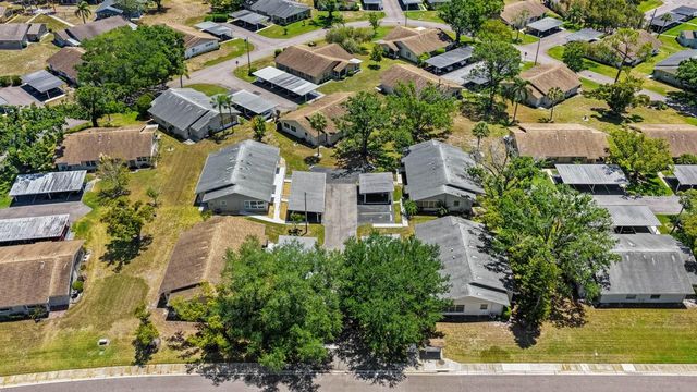 330 GLOUCESTER BOULEVARD, Sun City Center, FL 33573