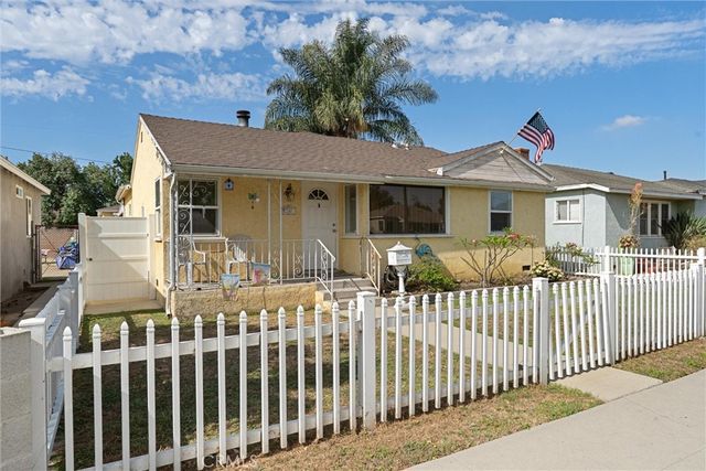 240 E Barclay, Long Beach, CA 90805
