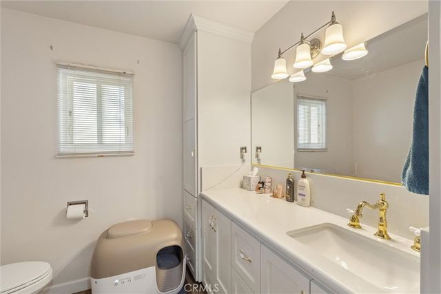 240 E Barclay, Long Beach, CA 90805