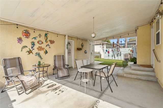 240 E Barclay, Long Beach, CA 90805