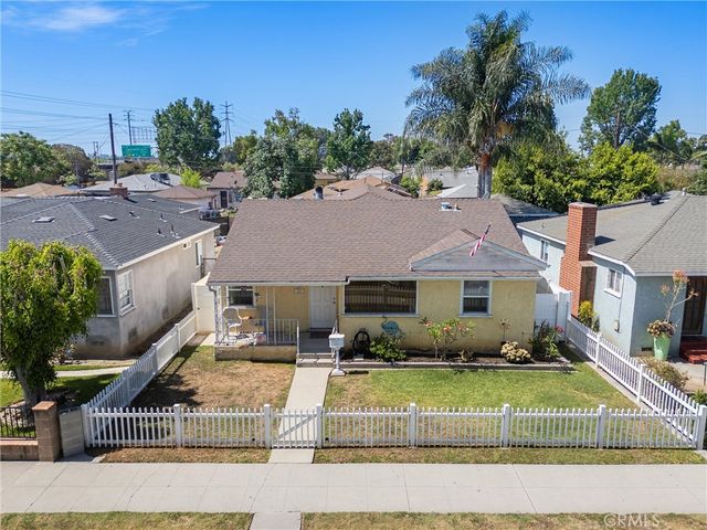 240 E Barclay, Long Beach, CA 90805