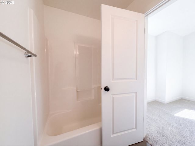 632 Ne GARSWOOD Ln, Beaverton, OR 97006