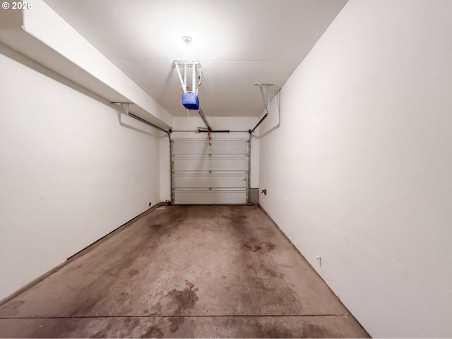 632 Ne GARSWOOD Ln, Beaverton, OR 97006