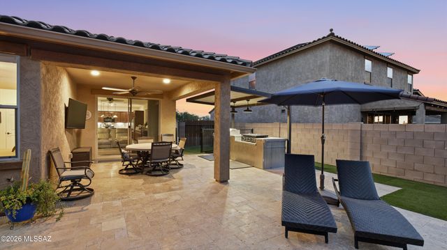 5810 W Indian Shadow Drive, Tucson, AZ 85742