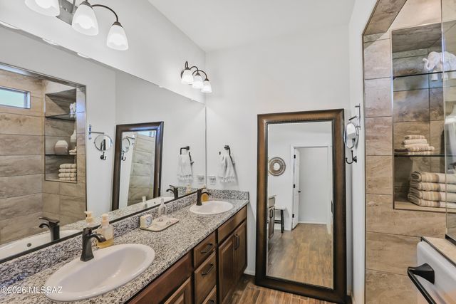 5810 W Indian Shadow Drive, Tucson, AZ 85742