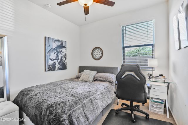 5810 W Indian Shadow Drive, Tucson, AZ 85742