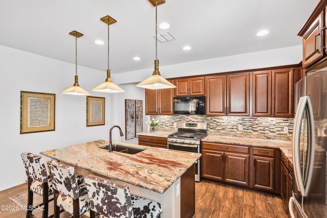 5810 W Indian Shadow Drive, Tucson, AZ 85742