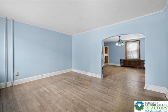 37 South 12th Street, Easton, PA 18042