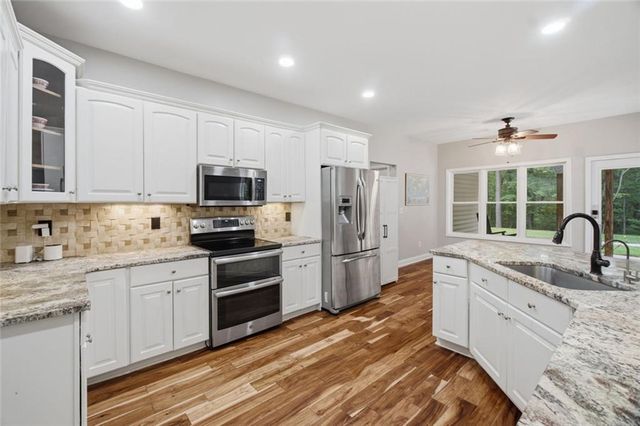 186 Fern Park Drive, Dawsonville, GA 30534