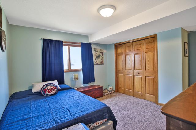 1309 Lone Pine Drive SW, Rochester, MN 55902